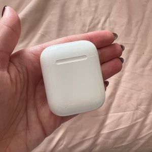 Apple AirPods 1st Generation Charging Case